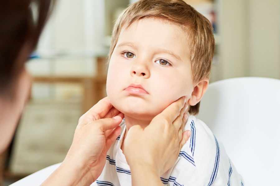 Amigdalite de Repetição: Qual a Hora Certa de Fazer a Cirurgia de Amígdalas?